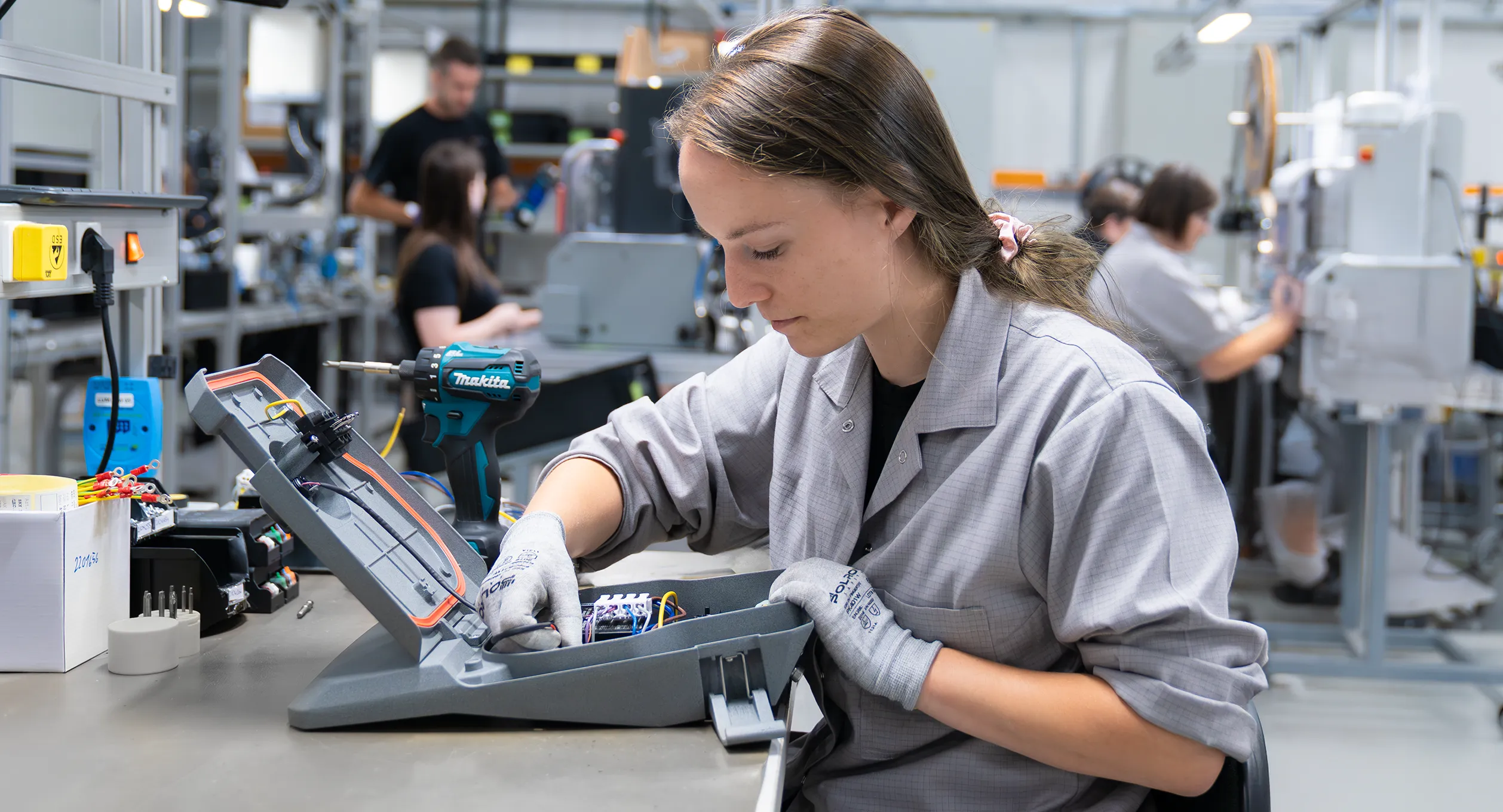 3.500m² proizvodnih prostorov. 