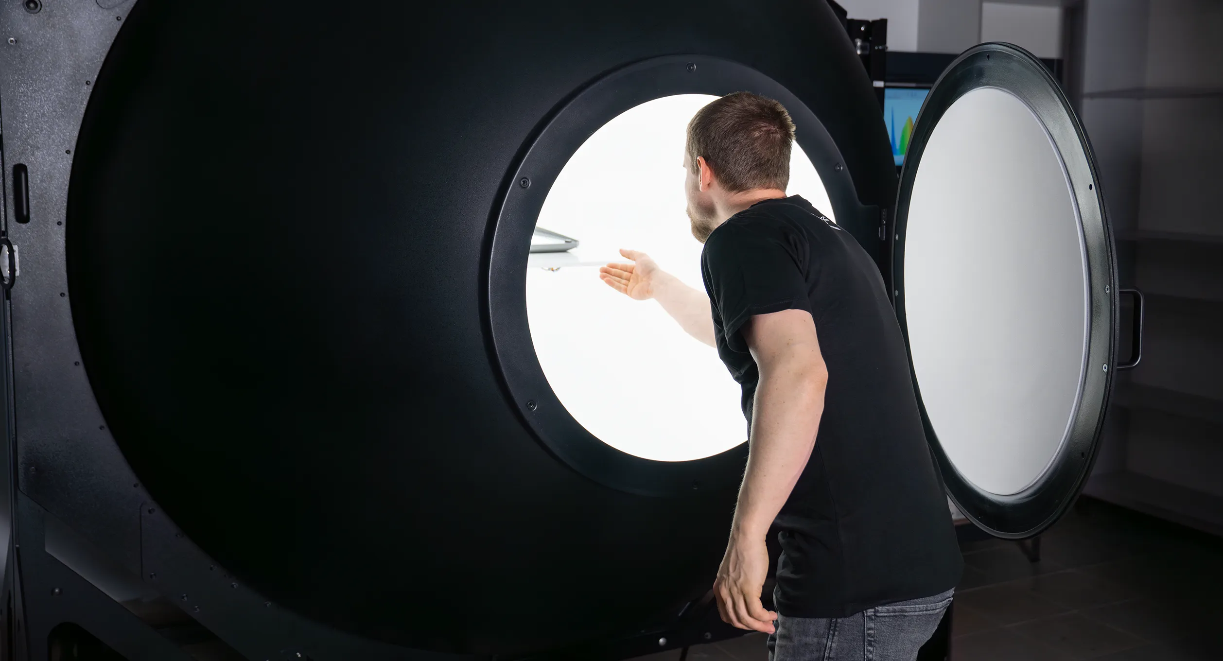 Sfera za merjenje svetlobnega toka.